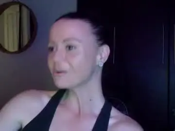 Chaturbate Live Sex Cam of mrs_bunny_swing