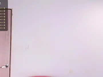 Chaturbate Live Sex Cam of violetta_foxx1