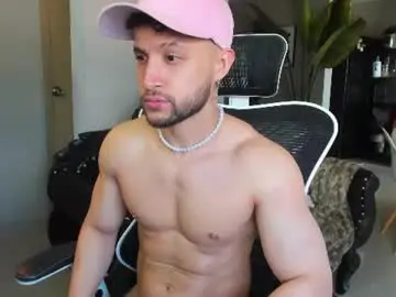 Chaturbate Best live sex cam show of paul_reyborg