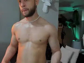 Chaturbate Best live sex cam show of paul_reyborg