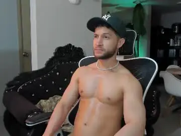 Chaturbate Nude Webcam of paul_reyborg