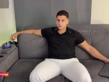 Chaturbate Free Live Porn of apolo_strange