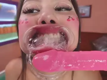 Chaturbate Live Sex Cam of miss__luxury