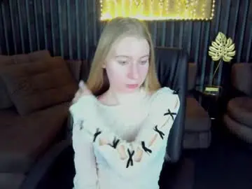 Chaturbate Watch Live Sex Cams of alina__blonde
