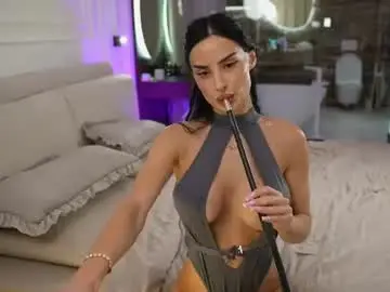Chaturbate Live Sex Cam of brandiloveee