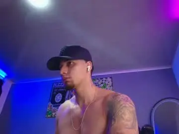 Chaturbate Live Porn of camiloalvarezzz3