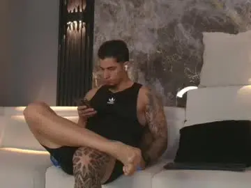 Chaturbate Sex Chat of camiloalvarezzz3