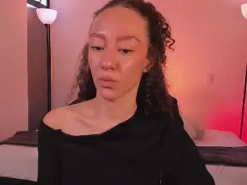 Chaturbate Live Sex Cam of chloemoreti