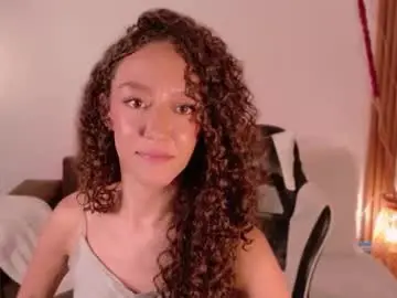 Chaturbate Nude Webcam of chloemoreti