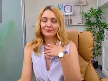 Chaturbate Sex Chat of ellamilf
