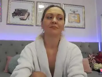 Chaturbate Best live sex cam show of ellamilf