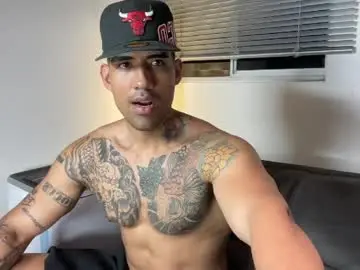 Chaturbate Adult Video Chat of myke_esthetic