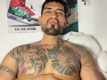 Chaturbate Free Porn Cam of myke_esthetic