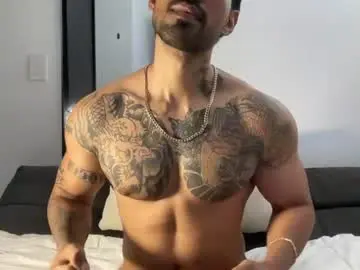 Chaturbate Live Sex Cam of myke_esthetic