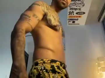 Chaturbate Free Porn Cam of myke_esthetic