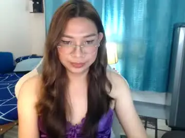 Chaturbate Live Sex Cam of urwetasianprincessxx