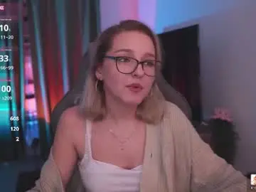 Chaturbate Free Live Porn of violamore