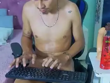 Chaturbate Adult Video Chat of julian_blaze7