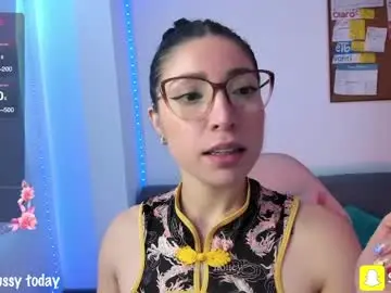 Chaturbate Best live sex cam show of karla_honey_