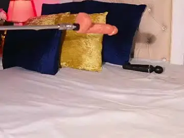 Chaturbate Live Porn of caroline_adams_