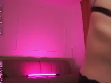 Chaturbate Best live sex cam show of ellie_land