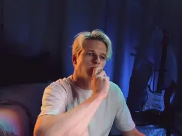 Chaturbate Live Sex Cam of jack_frozt