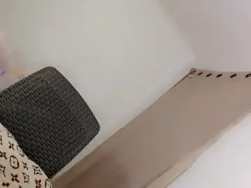 Chaturbate Live Sex of naughty_lil_cathlea