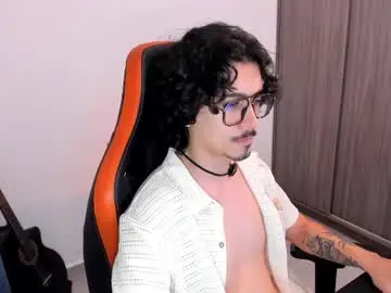Chaturbate Live Sex of alexfloreszzz