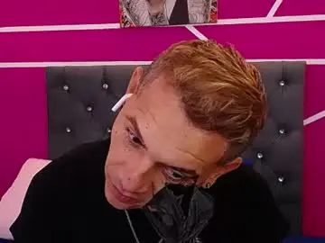 Chaturbate Sex Cam of cesirry