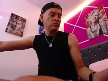 Chaturbate Adult Video Chat of cesirry