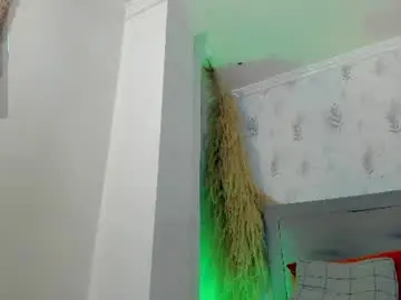 Chaturbate Nude Webcam of miahills_