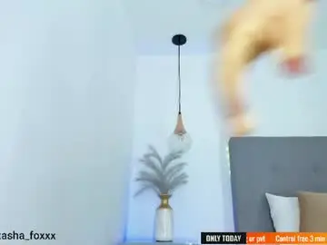 Chaturbate Live Sex of natasha_foxxx