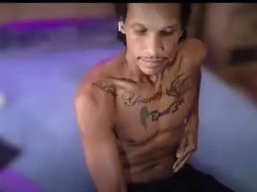Chaturbate Watch Live Sex Cams of uniballboy