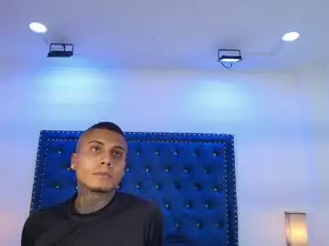 Chaturbate Best live sex cam show of damian_and_roxanne