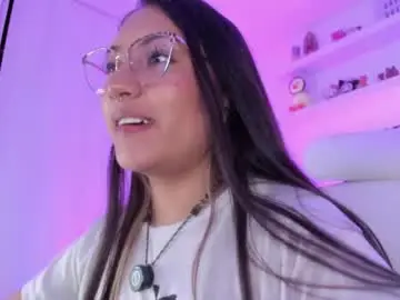 Chaturbate Free Live Porn of isisdream_