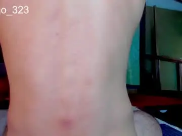 Chaturbate Nude Webcam of alejo_323__