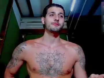 Chaturbate Live Porn of alejo_323__