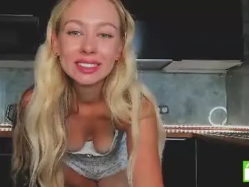 Chaturbate Adult Webcam of aleksa_cutie