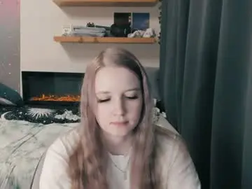Chaturbate Live Sex Cam of alisha_ley