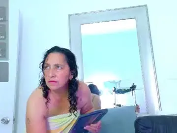 Chaturbate Live Sex Cam of luna_naughty1