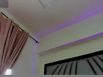 Chaturbate Live Sex Cam of martshall09