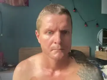 Chaturbate Live Sex Cam of rabbit_eyes69