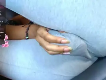 Chaturbate Live Sex Cam of sara_beautyxx