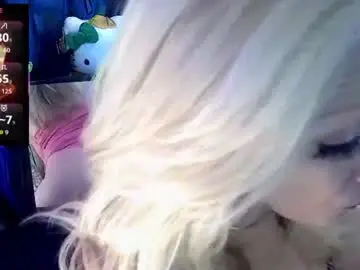 Chaturbate Live Sex Cam of xoxo_chloechance_xoxo