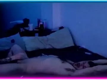 Chaturbate Free Live Porn of 19reddragon86