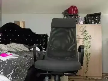 Chaturbate Live Porn of chrisstop18