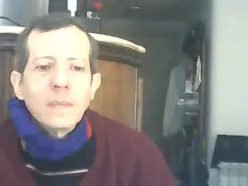 Chaturbate Watch Live Sex Cams of lucianoaxel