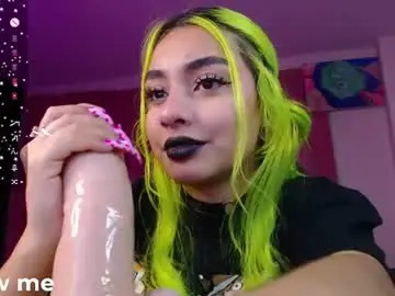 Chaturbate Free Porn Cam of lyli3_4