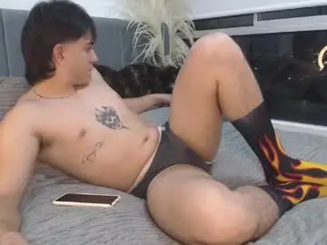 Chaturbate Adult Video Chat of bayron_77