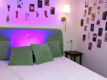 Chaturbate Watch Live Sex Cams of kiara_lazy